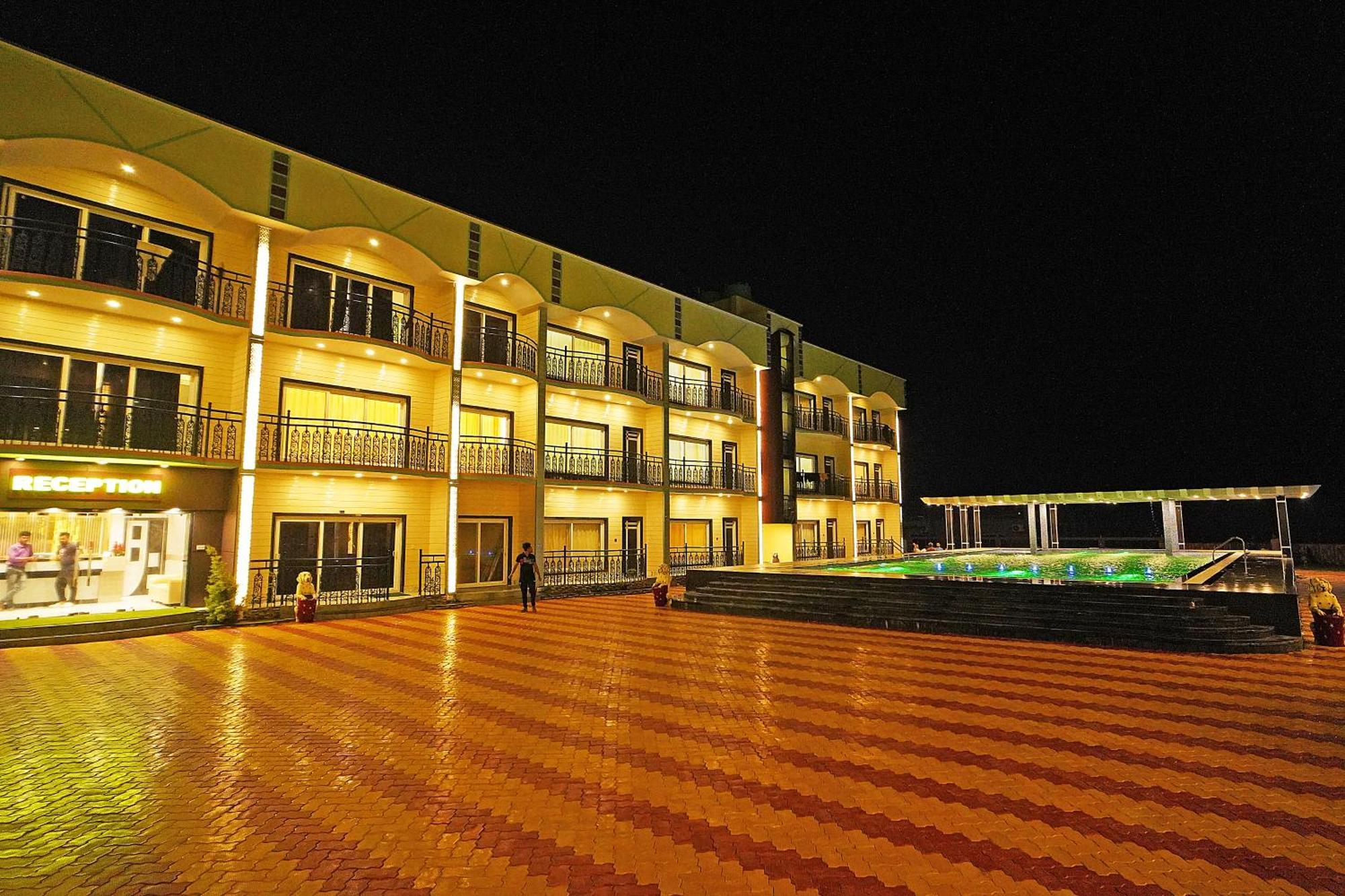 India Beach Resort !! Front Sea View !! マンダーマニ エクステリア 写真